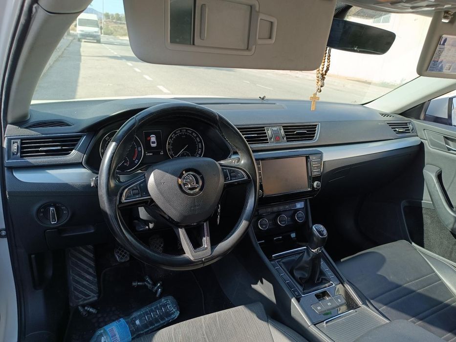 Sistema De Áudio Rádio Cd Skoda Superb Berlina 3V3