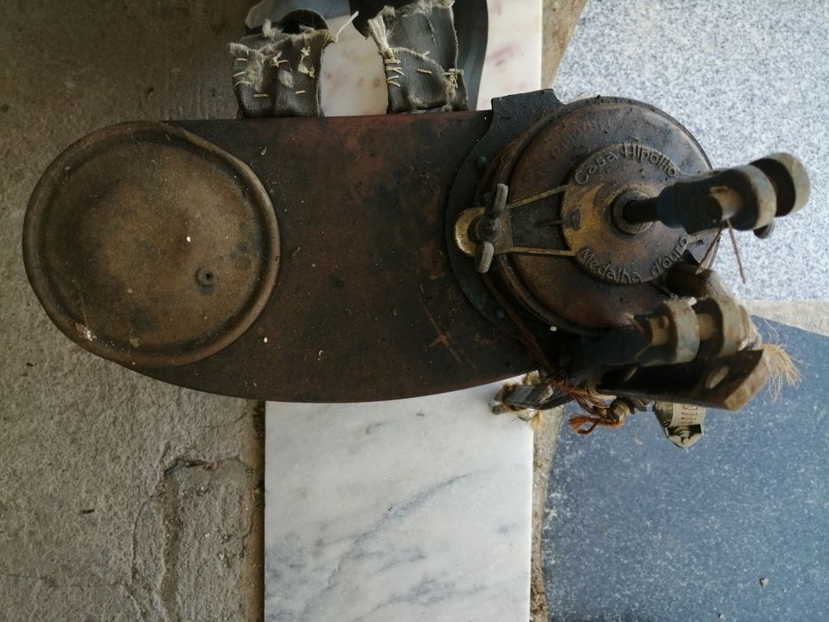 Two Sulfur Sprayers64584988928899121