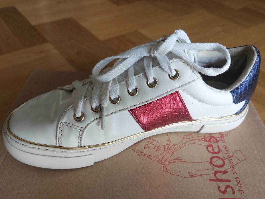 GUESS  obuwie  sportowe damskie sneakersy    guess   rozmiar 37