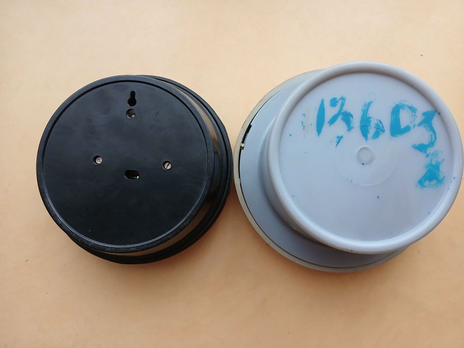 Барометр БР-52 и барометр-анероид БАММ-1