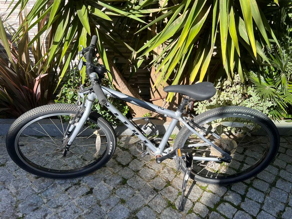 Vitus 24 – Bicicleta Infantil Prata (rodas de 24")