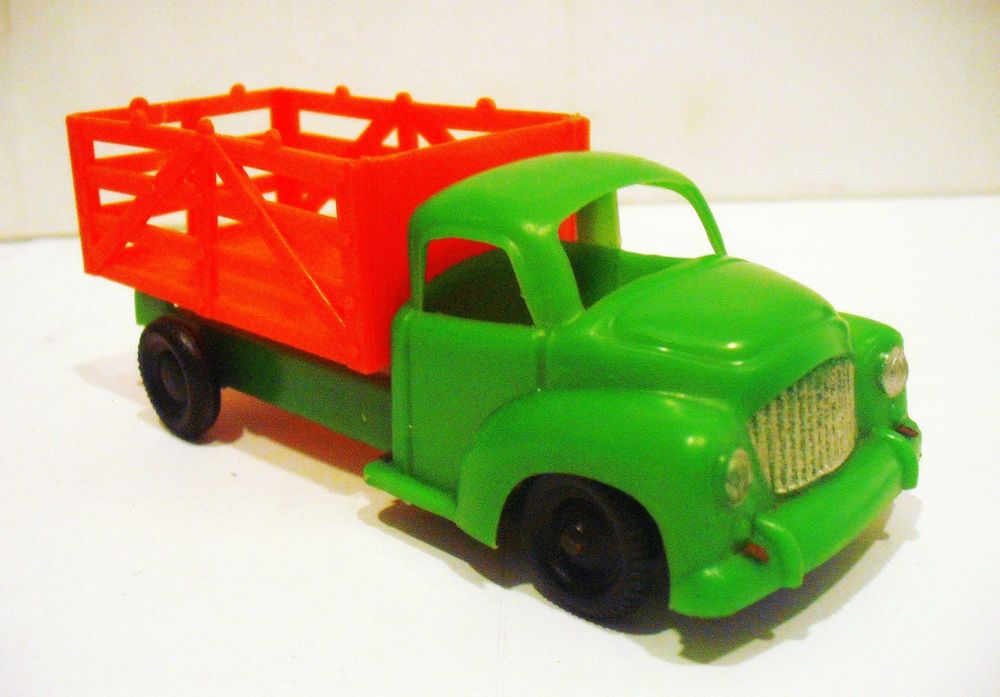 Camionete antiga da PEPE - anos 60's