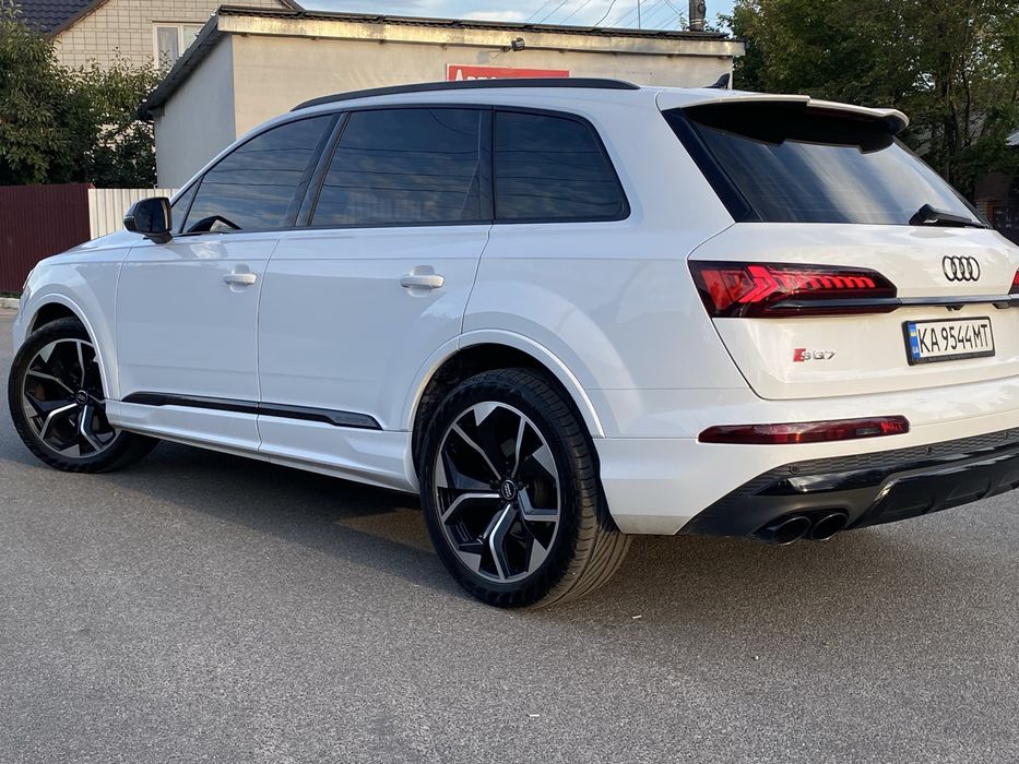 Киів продаж свого авто Ауді Q7