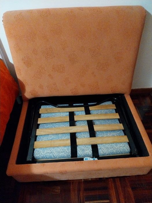 Sofá cama em excelente estado