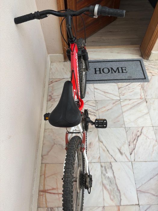 Bicicleta boomerang criança