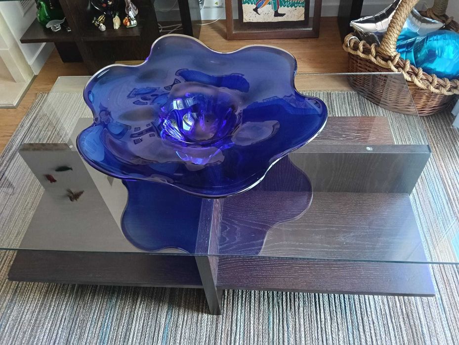 Mesa de centro com vidro muito resistente