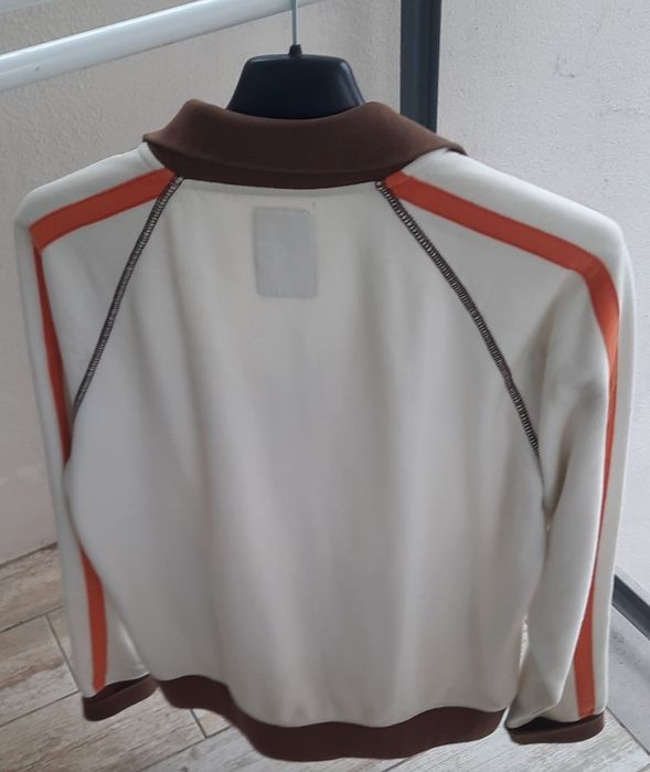 Blusão branco em óptimo estado