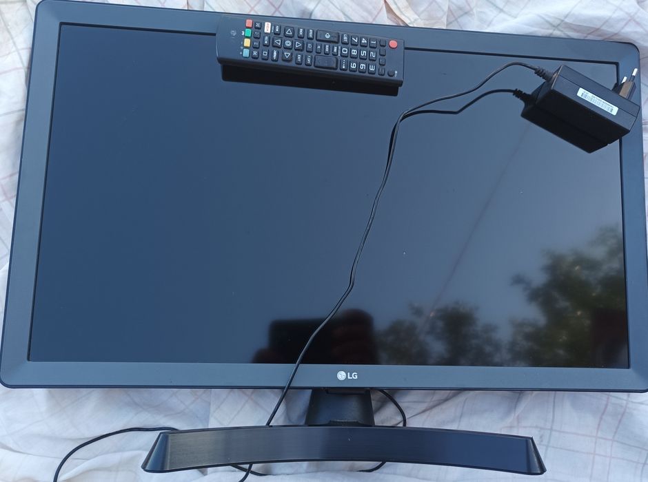 TV Monitor LG 24" HDMI