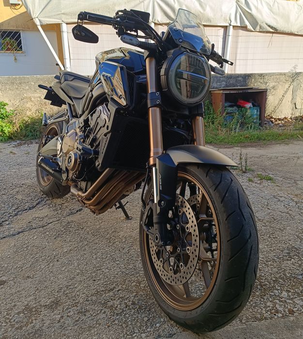 Honda CB650R 2019 | 95cv | 24.000 km | Quickshifter | Dominator