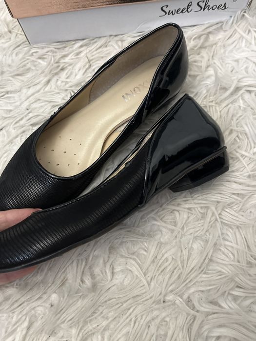 Skorzane baletki rozmiar 37