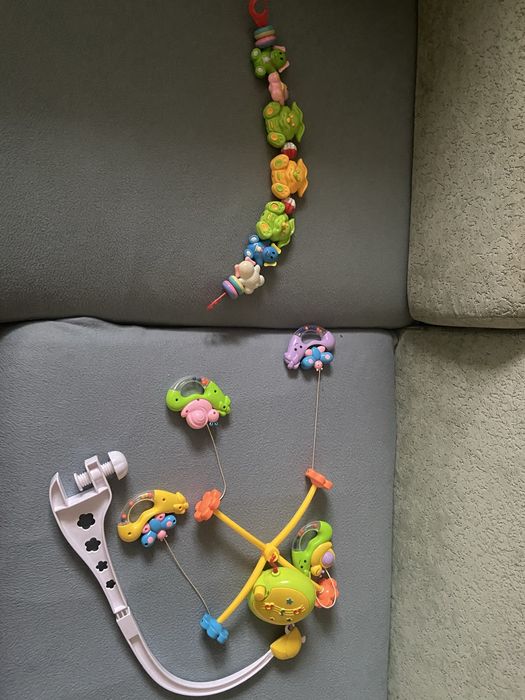 Мобіль брязкальце для дитинки