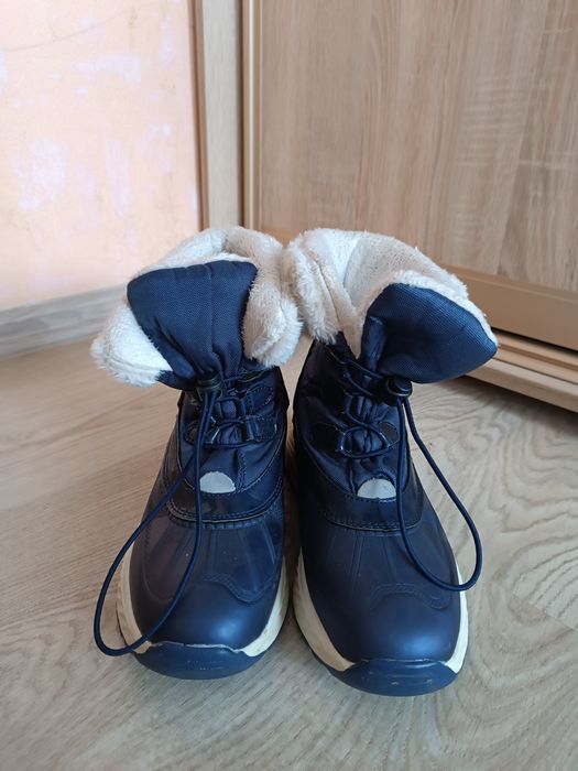 Продам зимні ботинки