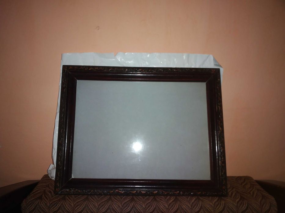 Рамки різьблені з дерева