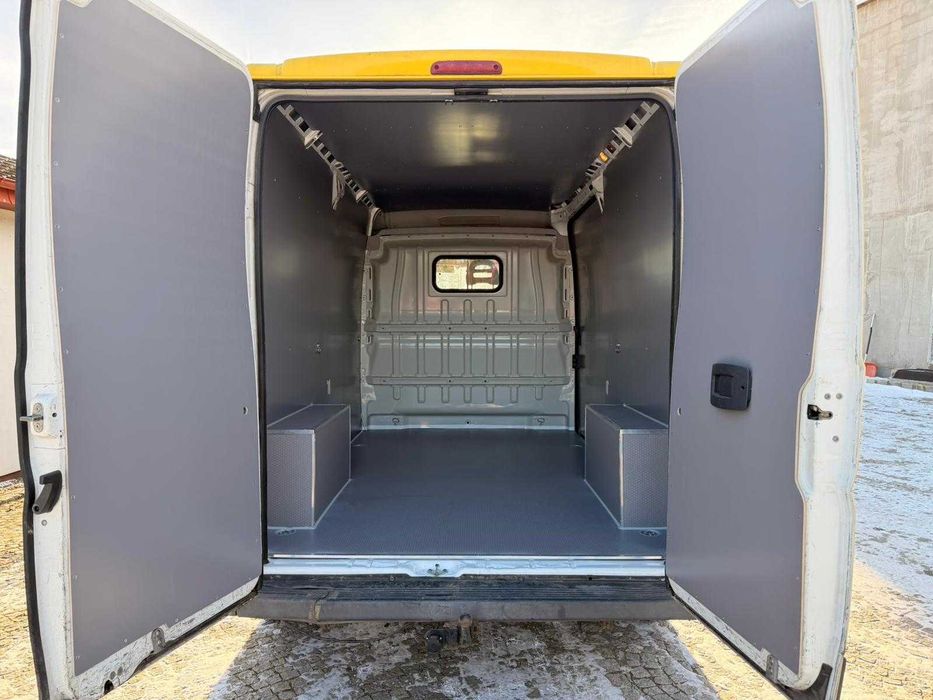 Citroen Jumper L2H2 --- Zabudowa auta dostawczego z laminatu --- KNAUTECH