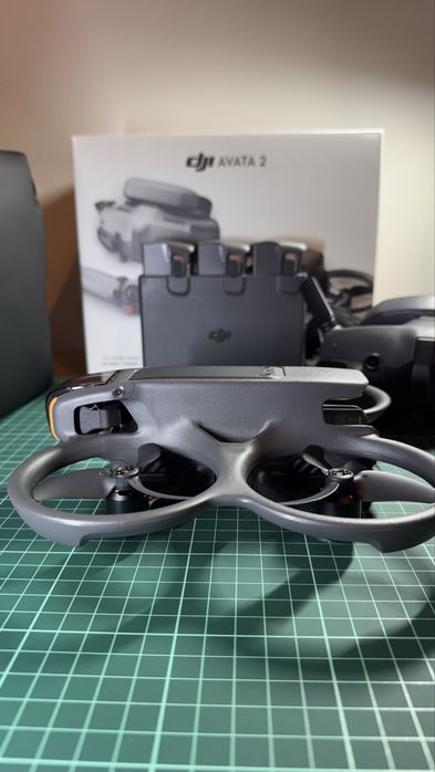 Drone Avata 2 Fly More Combo