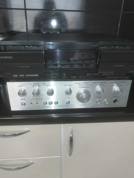 Усилитель Амфитон А1-01 и двухкасетная дека Kenwood KX-W4080