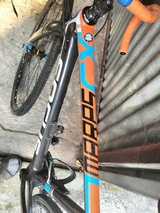 Bicicleta Focus Marés em Carbono(Gravel)