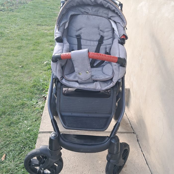 Коляска  дитяча.