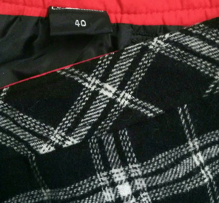 Nowa spódniczka w kratę