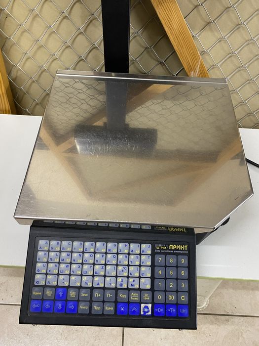 Весы штрих принт б/у