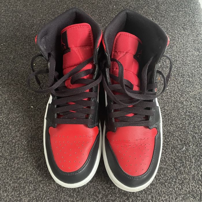 Jordan 1 Mid Bred Toe (2022)