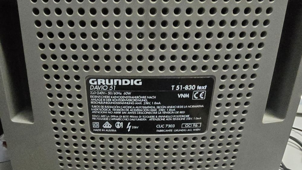 Crt Grundig Davio 21