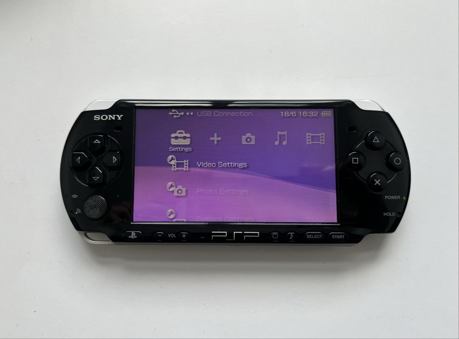 SONY PSP 3004 Piano Black | BOX | komplet | Nowa Bateria | STAN BDB+