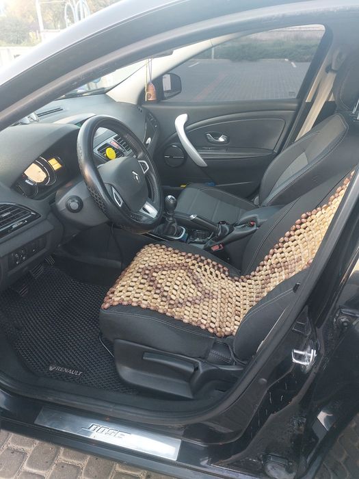 продати авто Renault Megane III