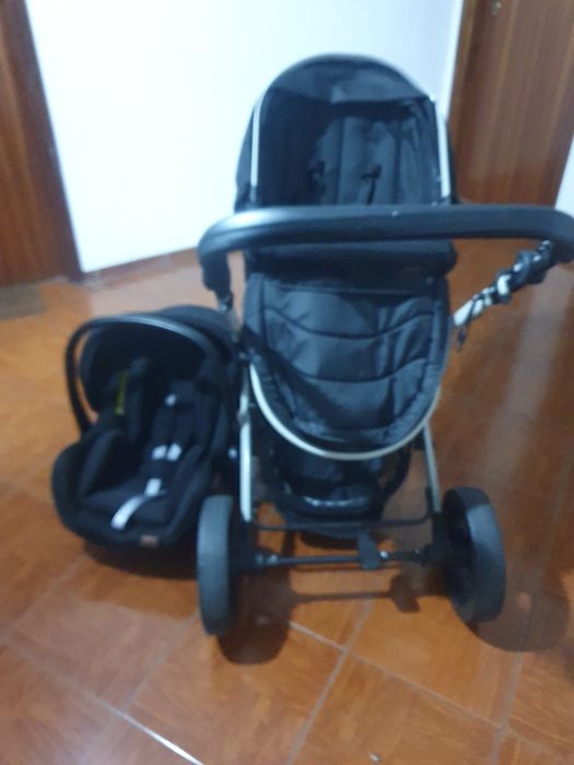 Vendo carrinho de bebe 3em1