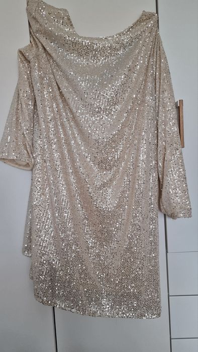 Sukienka z cekinami 3XL