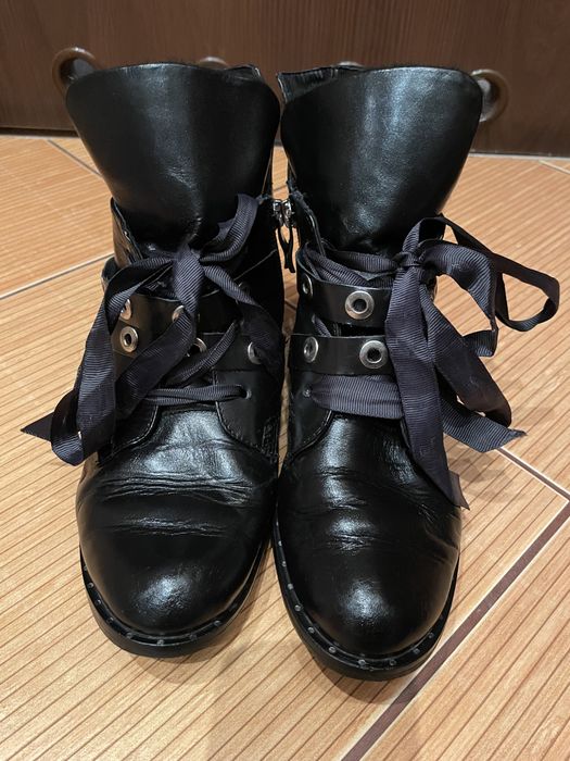 Botki buty skorzane czarne wiazane zamek kokardy 36