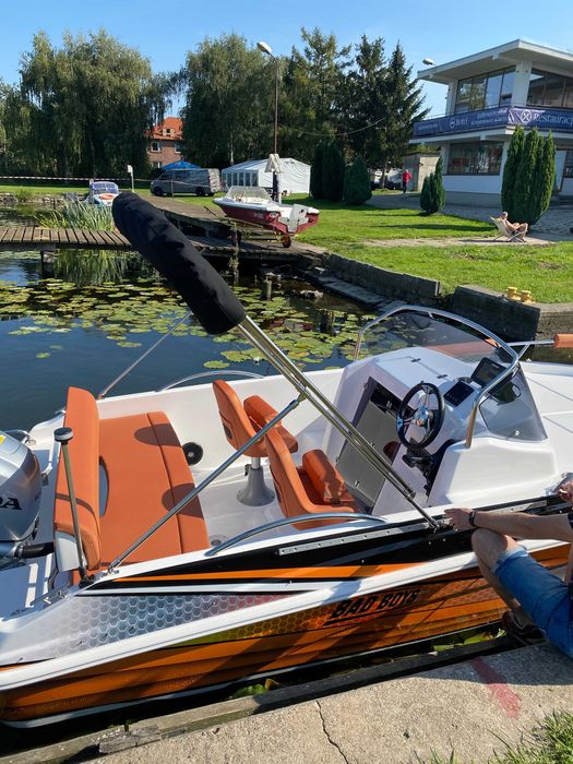 Łódź motorowa Trident Boat 530 z silnikiem Honda 100KM