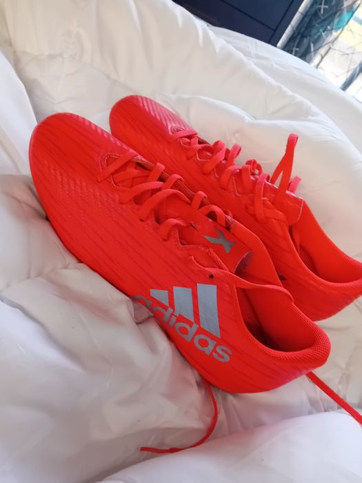 NOVAS Sapatilhas futebol Adidas X 16.4 FG originais, em excelente estado de conservação (conforme visível nas fotos da sola e pitões, sem  desgaste).