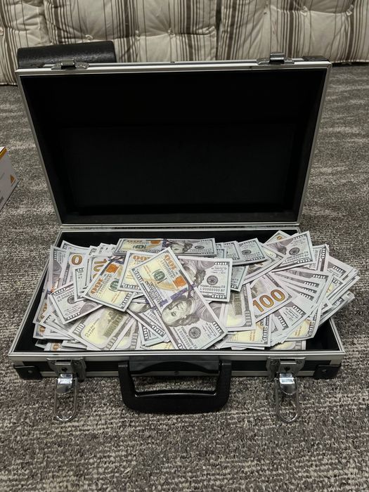 Дипломат кейс новый с сувенирными купюрами