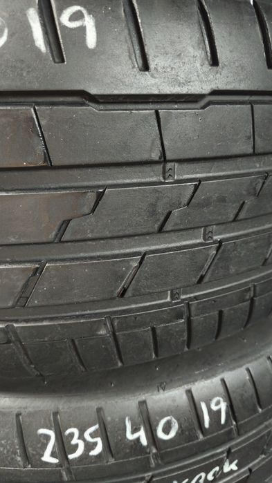 Pneus  235/40/19 (elétrico)