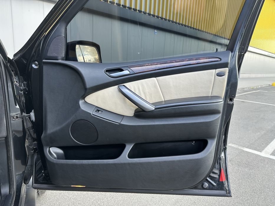 Продам BMW X5 . 2005 рік