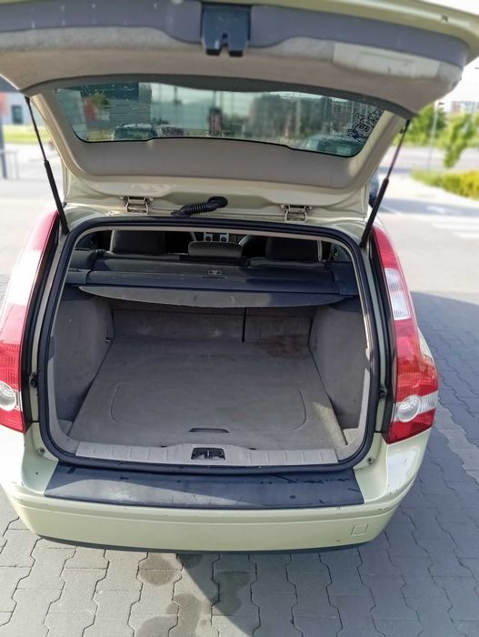 Sprzedam Volvo V50. Benzyna 1.8.