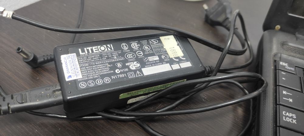 Laptop Toshiba Satelite C660-108 i3 4gb RAM