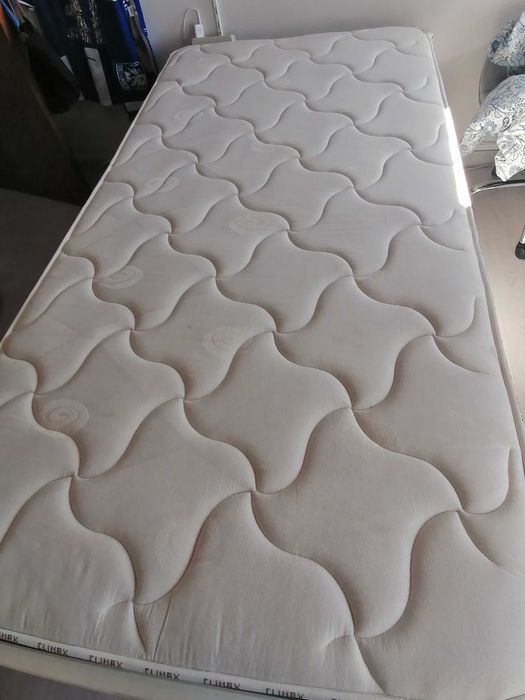 Cama de solteiro