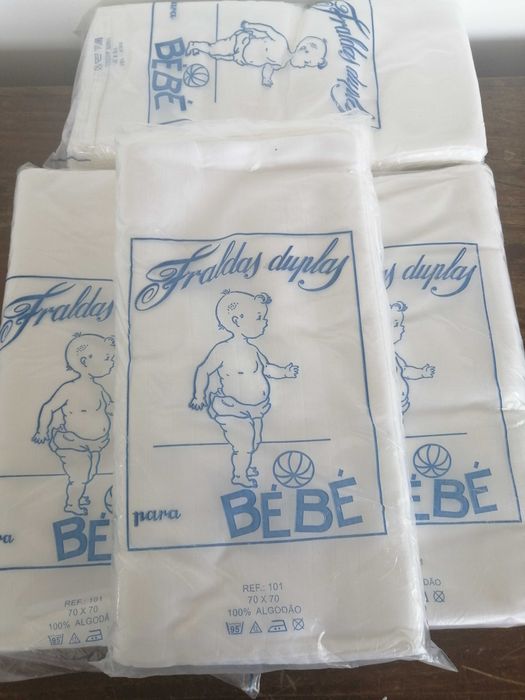 lote de 12 fraldas bebé novas