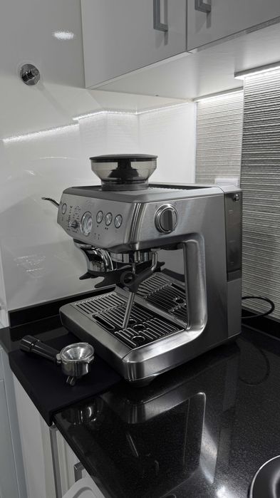 Máquina de Café Sage Barista Express Impress Inox