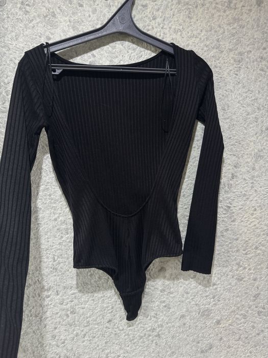 Боді з відкритою спиною zara