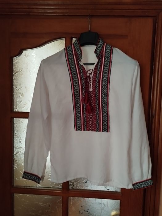 Продам вишиванку