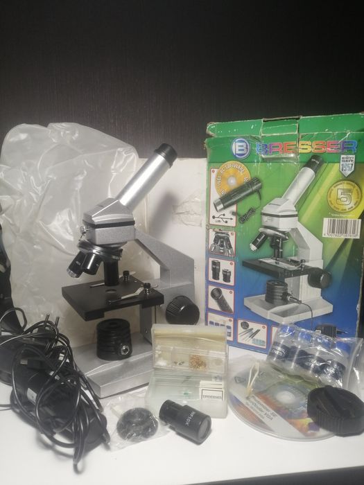 Мікроскоп Bresser 40-1024x