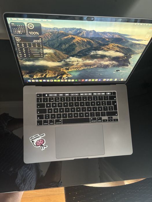 MacBook Pro 16,1”/ i9 / 16GB RAM / 512GB SSD