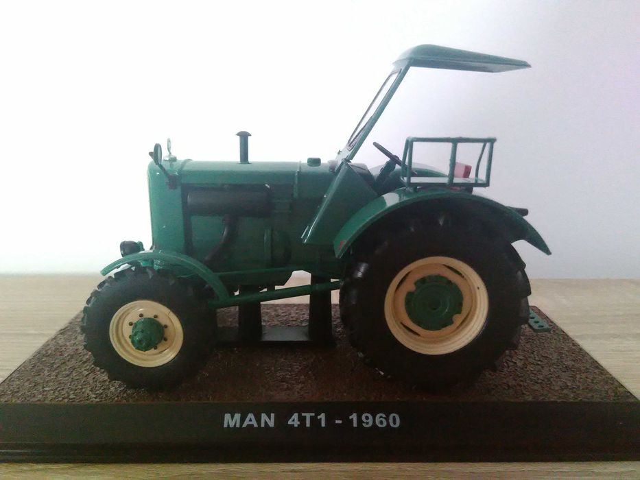 model traktor 1960 ciągnik rolniczy 1:32 retro Ursus Zetor zabytek 43