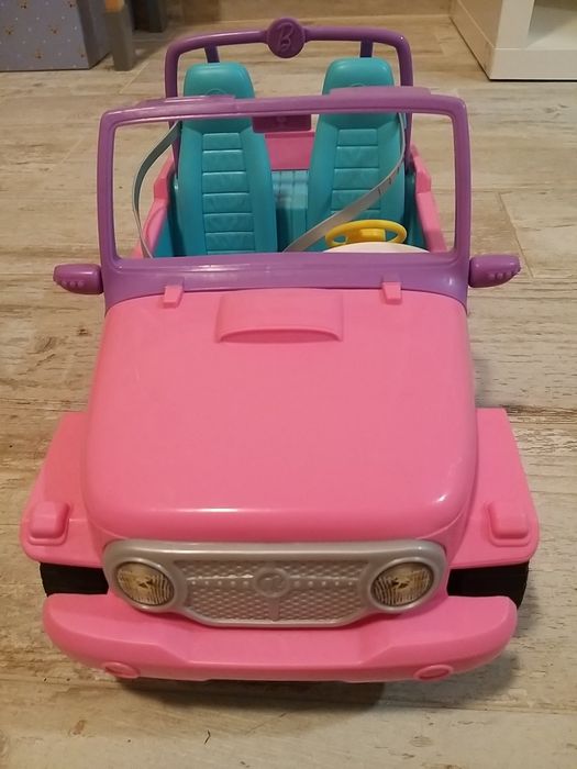 Carro descapotável da Barbie