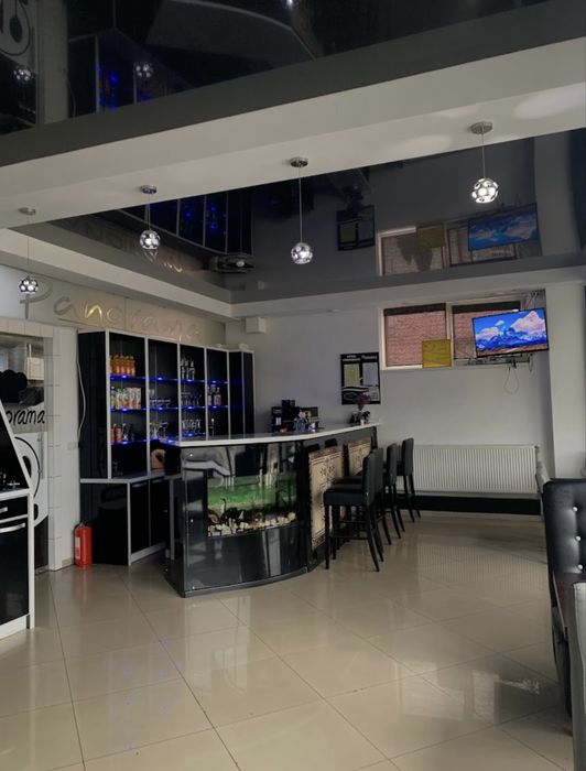 Здається в оренду кафе