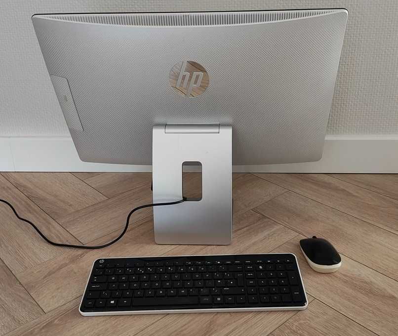 Komputer HP Pavilion All-IN-One 23-q055