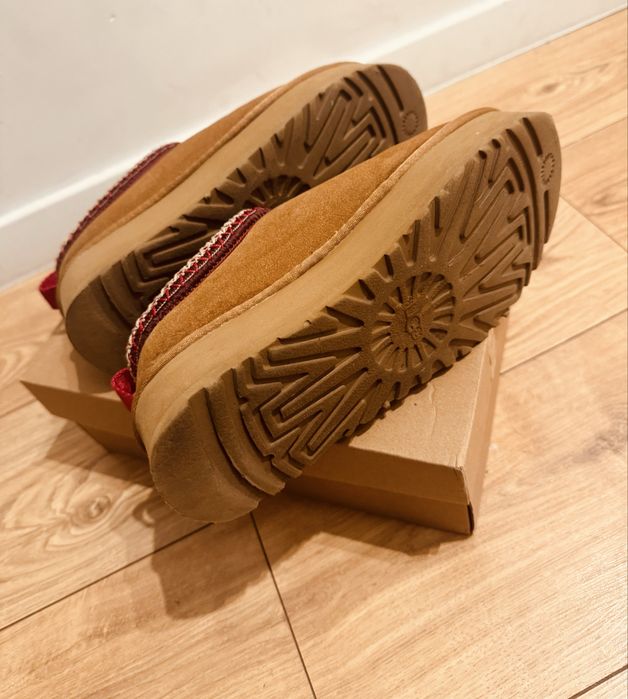 Ugg Tazz 40.